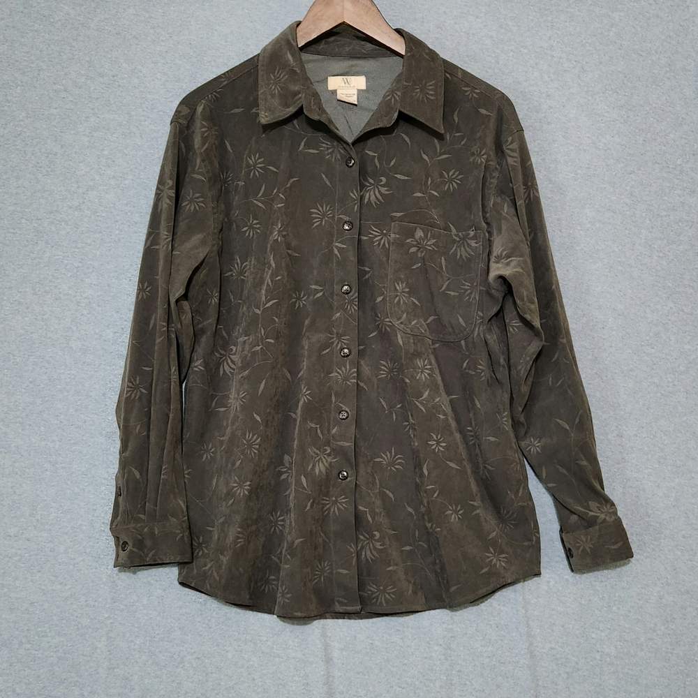 NWB Casuals Floral Long Sleeved Button Down Shirt